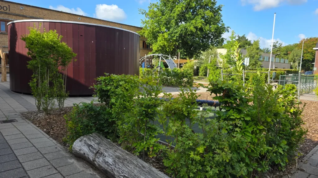 Annie M.G. Schmidt school - Groen Schoolplein - Sfeerfoto 1