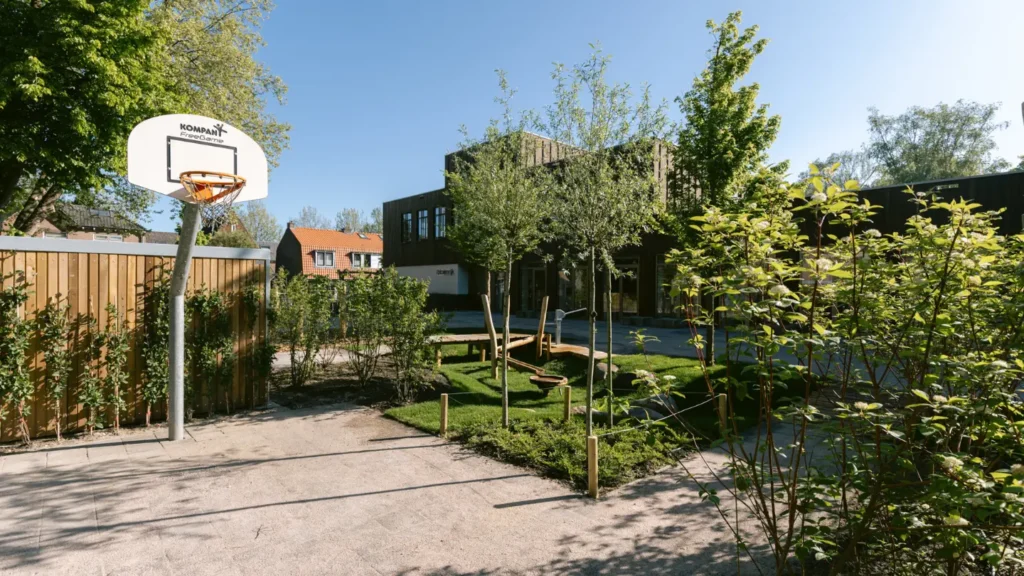 IKC Bloemrijk - Groen Schoolplein - Sfeerfoto 13